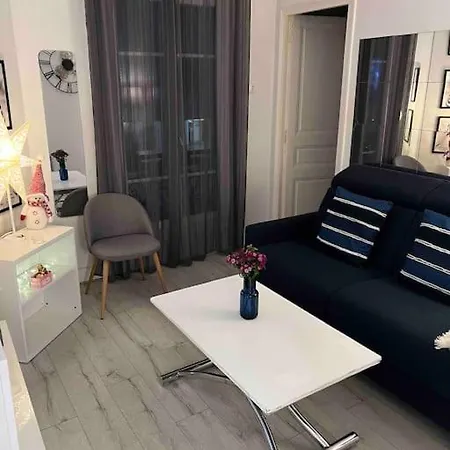 T2 Cosy Et Lumineux Au Coeur De Paris12 Apartment Paris