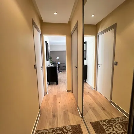 Your Parisian Hideaway - Entire
