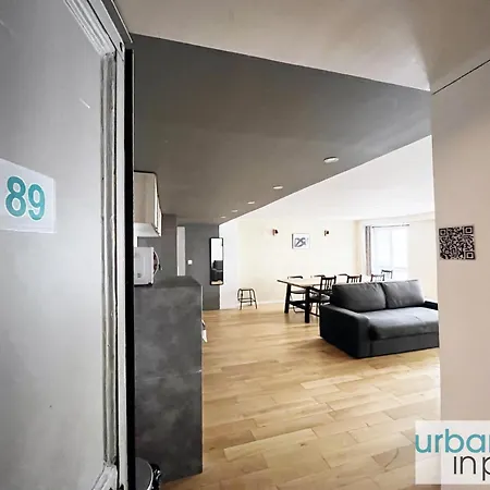 Urban Flat 89 - Charming 3 Bedroom Flat In Apartment Paris