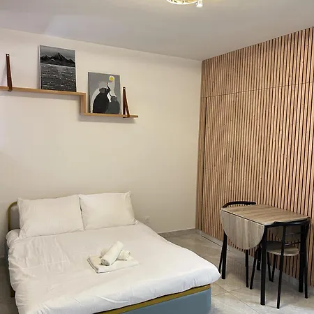 Bed & Breakfast Elegant And Comfortable Studio Jouvenet *