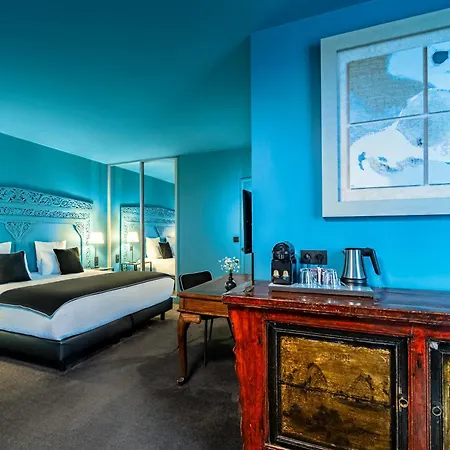 Nicolo - Tour Eiffel Otel 3*