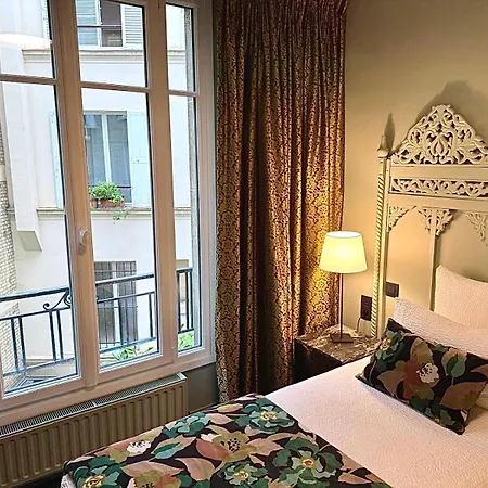 Nicolo - Tour Eiffel Hotel Paris