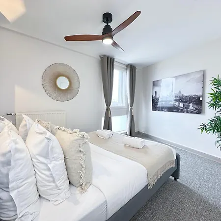 Spacious & Luxurious Flat In Montparnasse