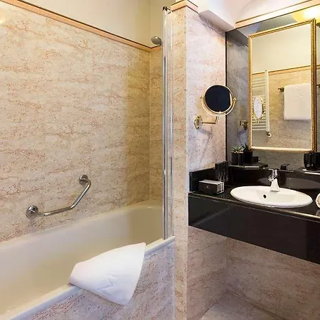 Melia Champs Elysees 4* Paryż