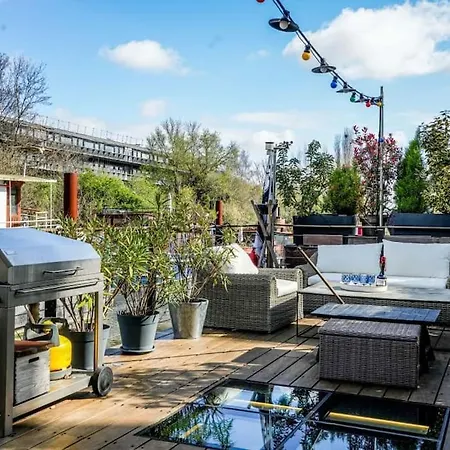 Riverside Barge At Issy 92130 Botel Paris