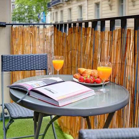 Lägenhet St Germain & Le Bon Marche With Balcony - Cityapartmentstay *