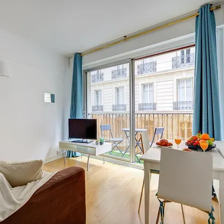 St Germain & Le Bon Marche With Balcony - Cityapartmentstay Lägenhet *