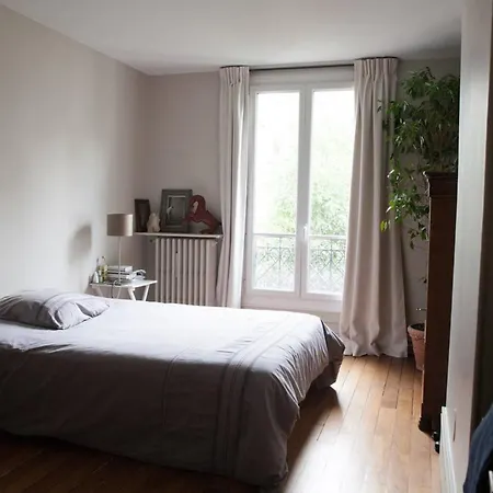 So Cute 55m2 And Quiet With A Courtyard Garden Apartment Paris