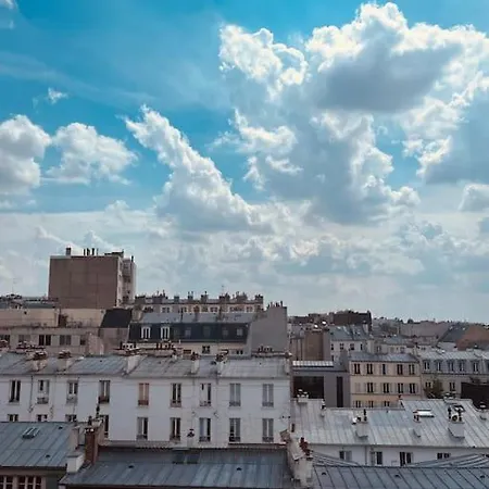 Apartment With Terrace And View Of Sacre Coeur Paris