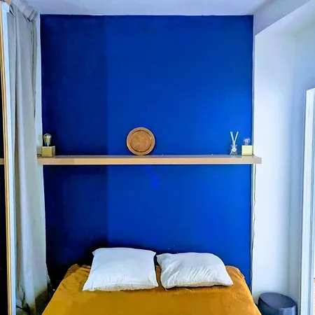 Apartment Bright And Peaceful Nest Near Montmartre Paris