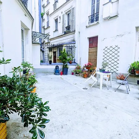 Bright And Peaceful Nest Near Montmartre
