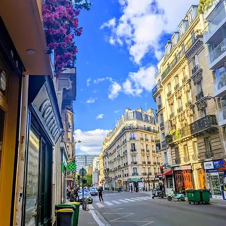 Bright And Peaceful Nest Near Montmartre Paris