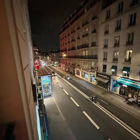 Rue De Vaugirard *