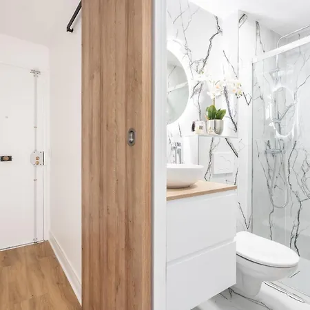Bright Studio Near The Marais Apartment