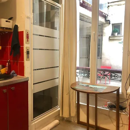 Cozy Nest In Montmartre * 巴黎