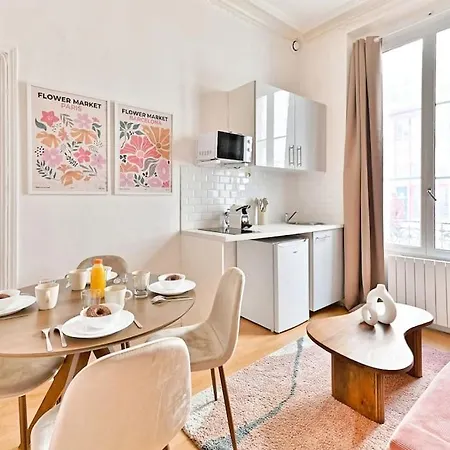 Magnifique Neuf Rose 14eme Parigi