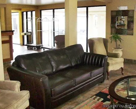 מלון Nouveau Park 3*