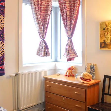 Lovely T2 With Breathtaking Views Of Apartment