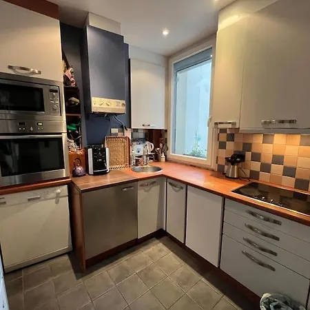 Charme Hausmanien Vue Parc 4 Famille Metro 6 Apartman *