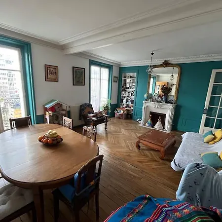 Apartman Charme Hausmanien Vue Parc 4 Famille Metro 6 Párizs
