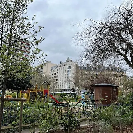 Charme Hausmanien Vue Parc 4 Famille Metro 6 Párizs