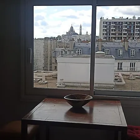 Vue Sur Le Sacre Coeur Montmartre *