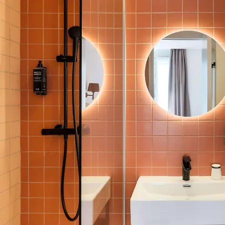 Hotel Ibis Styles Cadet Lafayette Paris