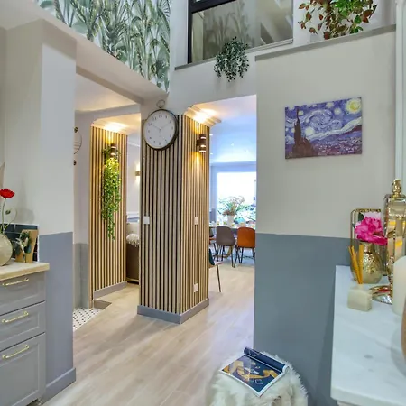 Elegant Triplex In - Ideal For 10 - Aircon 巴黎