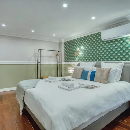 公寓 Elegant Triplex In - Ideal For 10 - Aircon