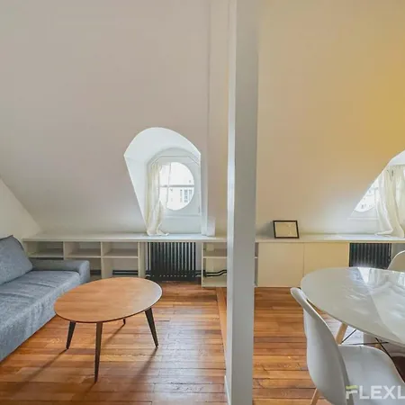 Apartment Flexliving - Onebedroom - Malesherbes - Eiffel Tower View Paris