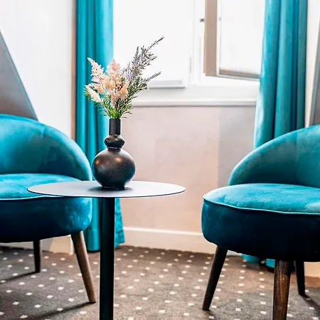 De La Paix Tour Eiffel Hotel