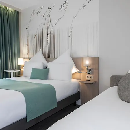 Mercure Montparnasse Raspail Hotel