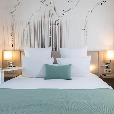 Hotel Mercure Montparnasse Raspail Paris