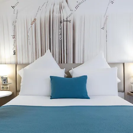 Hotel Mercure Montparnasse Raspail 4*
