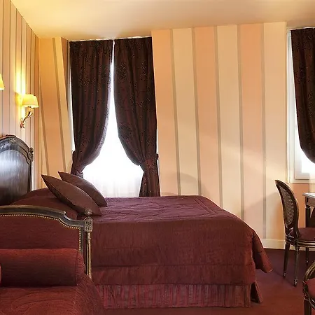 Riviera Elysees Hotel 3*