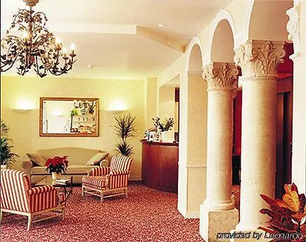 Hotel Delambre Paris