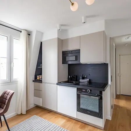 Apartment Luxurious Flat In The Center *