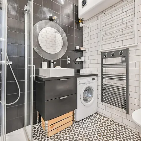 Magnifique Renove Republique Metro 3pers Wifi Apartment *