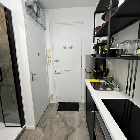 Bastille Bercy Gare De Lyon Climatisee 9m2 Ideal 1 Pers ,max 2 Pers * Paris