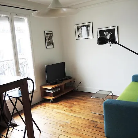 Séjour chez l'habitant Private With Bathroom In Sunny Flat