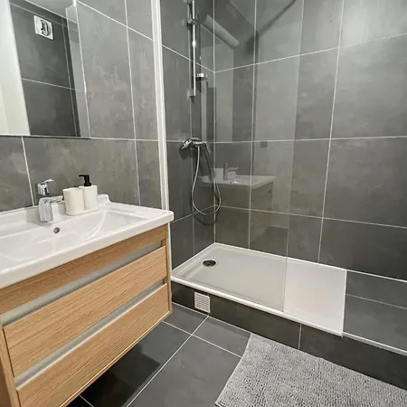 Flexliving - - Lecourbe * Paris