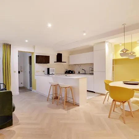 Pick A Flat's In Triangle D'or - Rue Penthievre 公寓