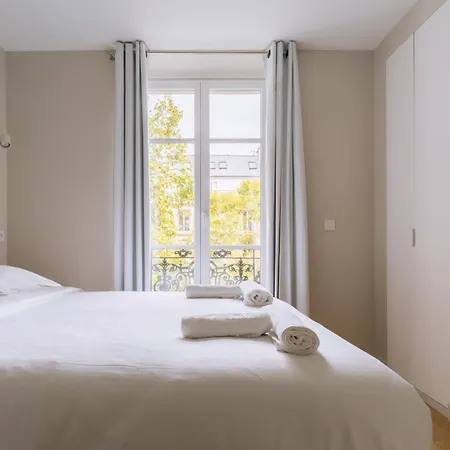 Apartment Relaxing In The Heart Of Paris