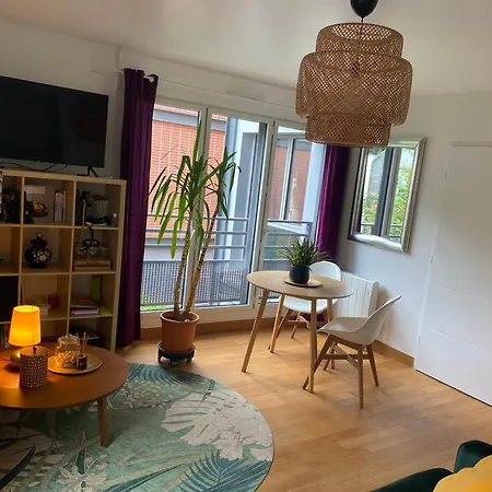 Apartment Paris-versailles-cosy-calme-wifi Paris