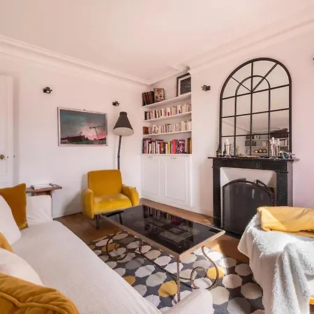 Beautiful 1bd Parasian Batignolles