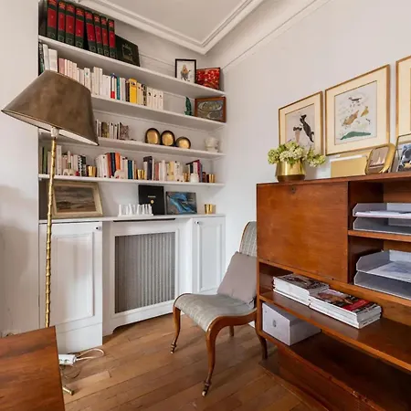 Beautiful 1bd Parasian Batignolles
