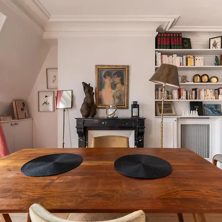 Beautiful 1bd Parasian Batignolles