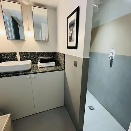 Apartment Cozy Canal Saint Martin