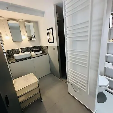 Apartment Cozy Canal Saint Martin
