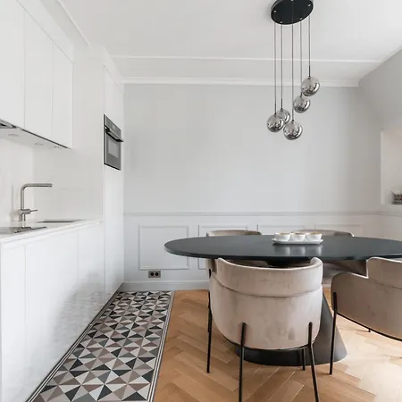 De Luxe Centre Apartamento *